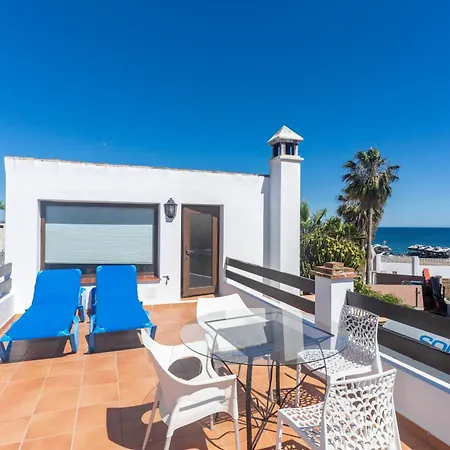 By The 5 Bedrooms * Marbella